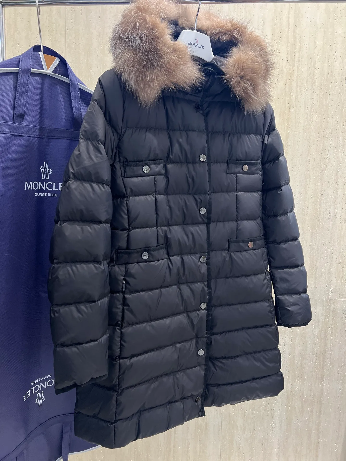 Moncler Hirmafur ， 。 ， ， 。 ， ， 。 ： ：Black Khaki Size：1234